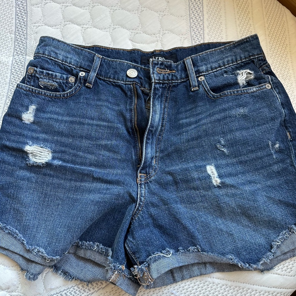 areo shorts